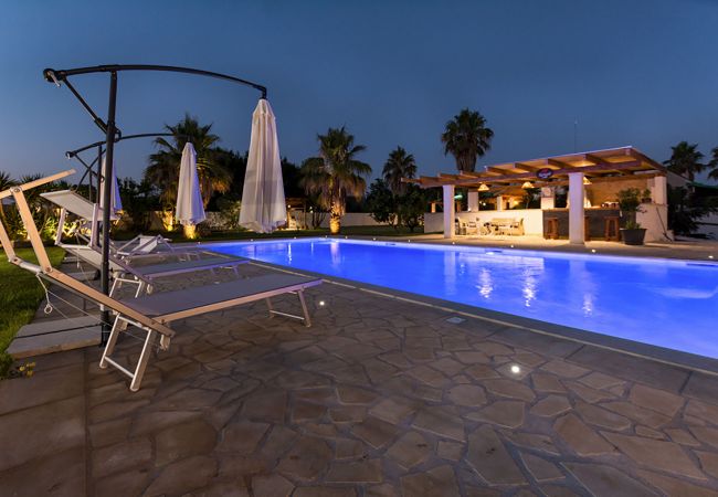 Villa in Muro Leccese - Villa privater Pool 5 Schlafzimmer in der Nähe von Otranto v650