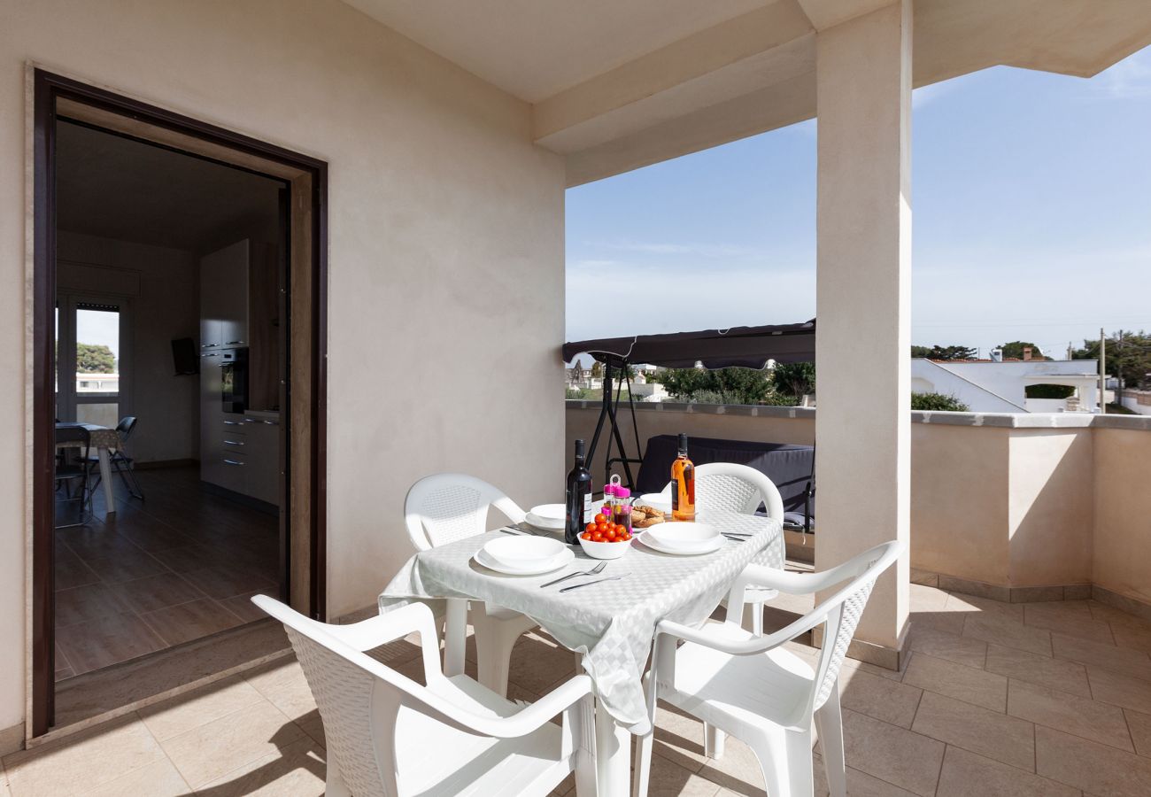 Ferienwohnung in San Pietro in Bevagna - Wohnung mit Meerblick  Nähe Strand am Ionischen Meer v273