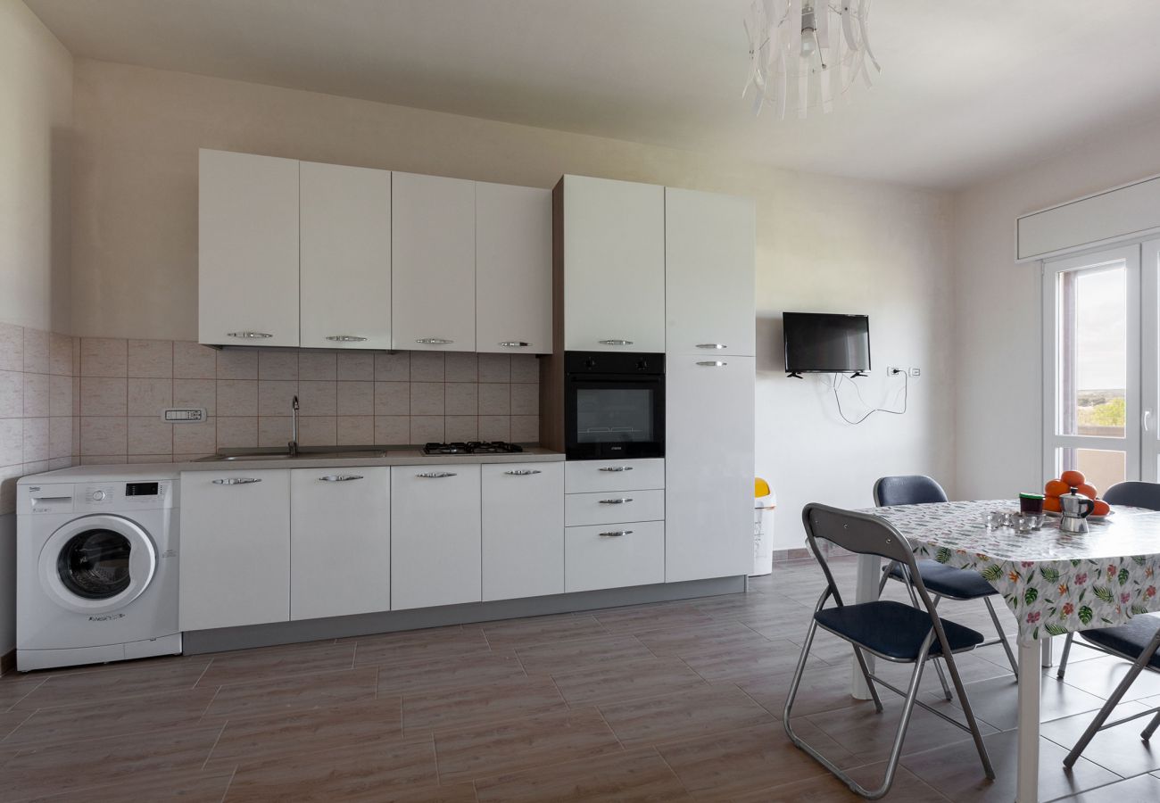 Ferienwohnung in San Pietro in Bevagna - Apartment mit Meerblick, in Strandnähe des ionischen Meers, zu Fuß erreichbar v274