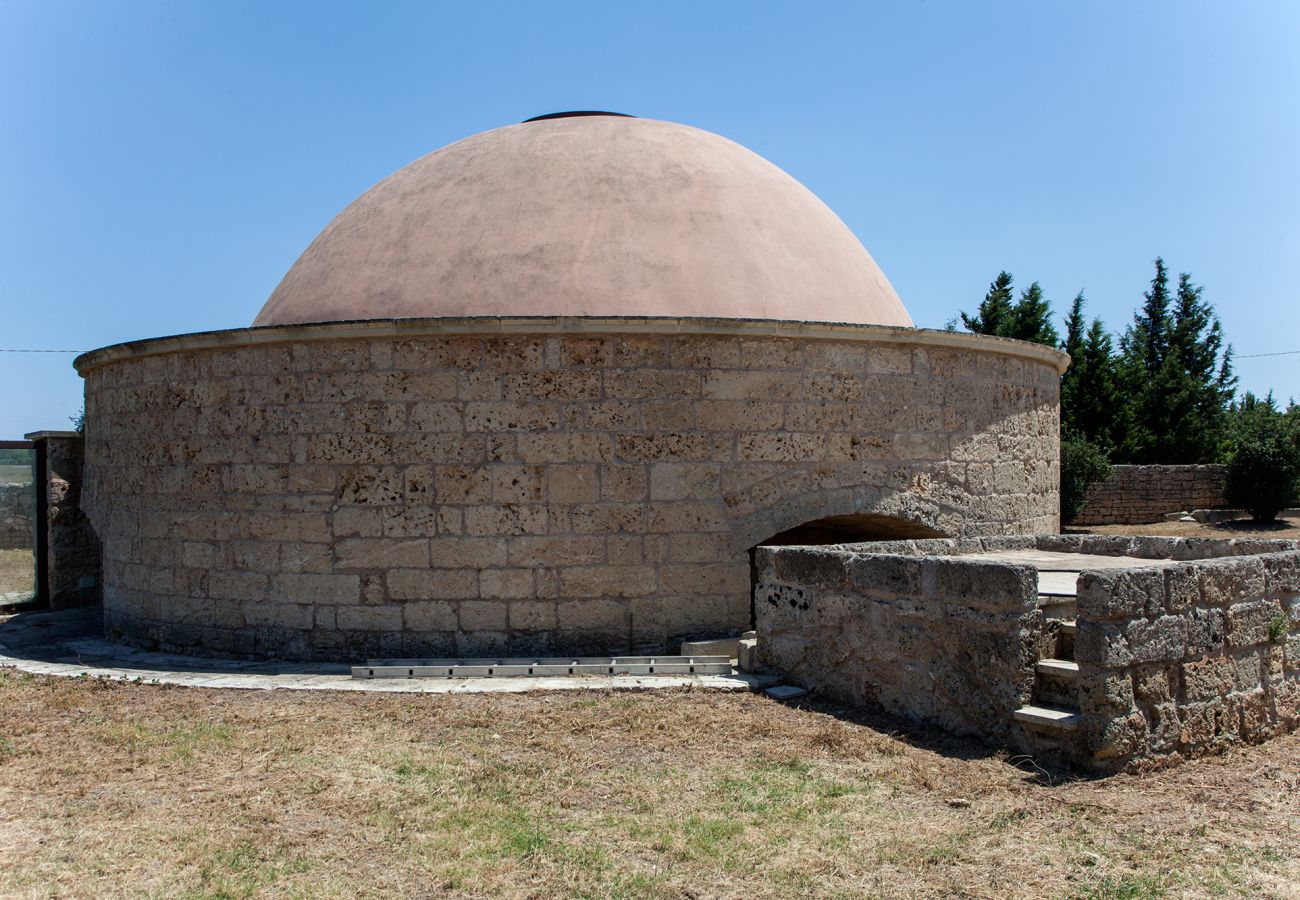 Villa in Galatina - Villa aus dem 19. Jahrhundert mit Pool und Garten v800