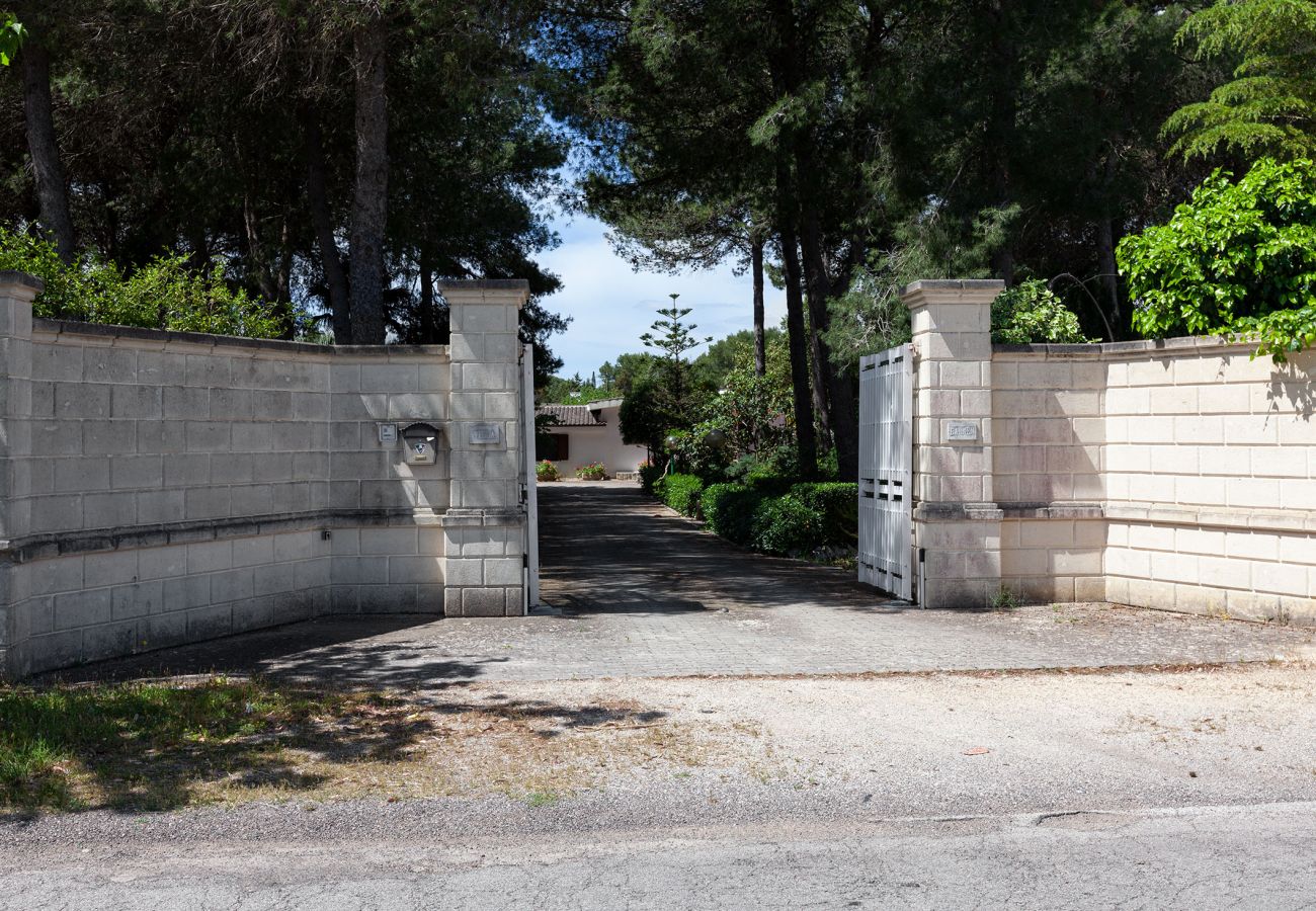 Villa in Oria - Zu verkaufen Villa in Oria mit grossem Schwimmbad, 4 Schlaf- und 3 Badezimmer v215