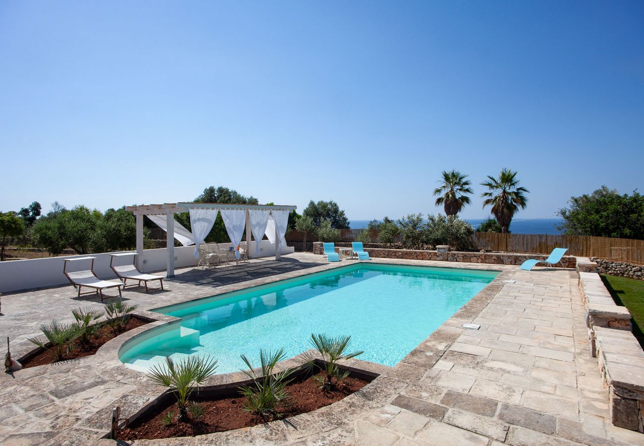 Villa in Morciano di Leuca - Villa mit Meerblick Pool in Strandnähe v500