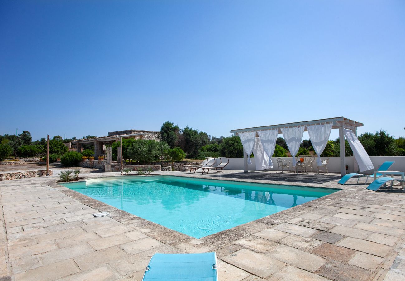 Villa in Morciano di Leuca - Villa mit Meerblick Pool in Strandnähe v500