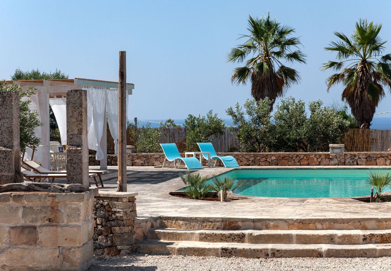 Villa in Morciano di Leuca - Villa mit Meerblick Pool in Strandnähe v500