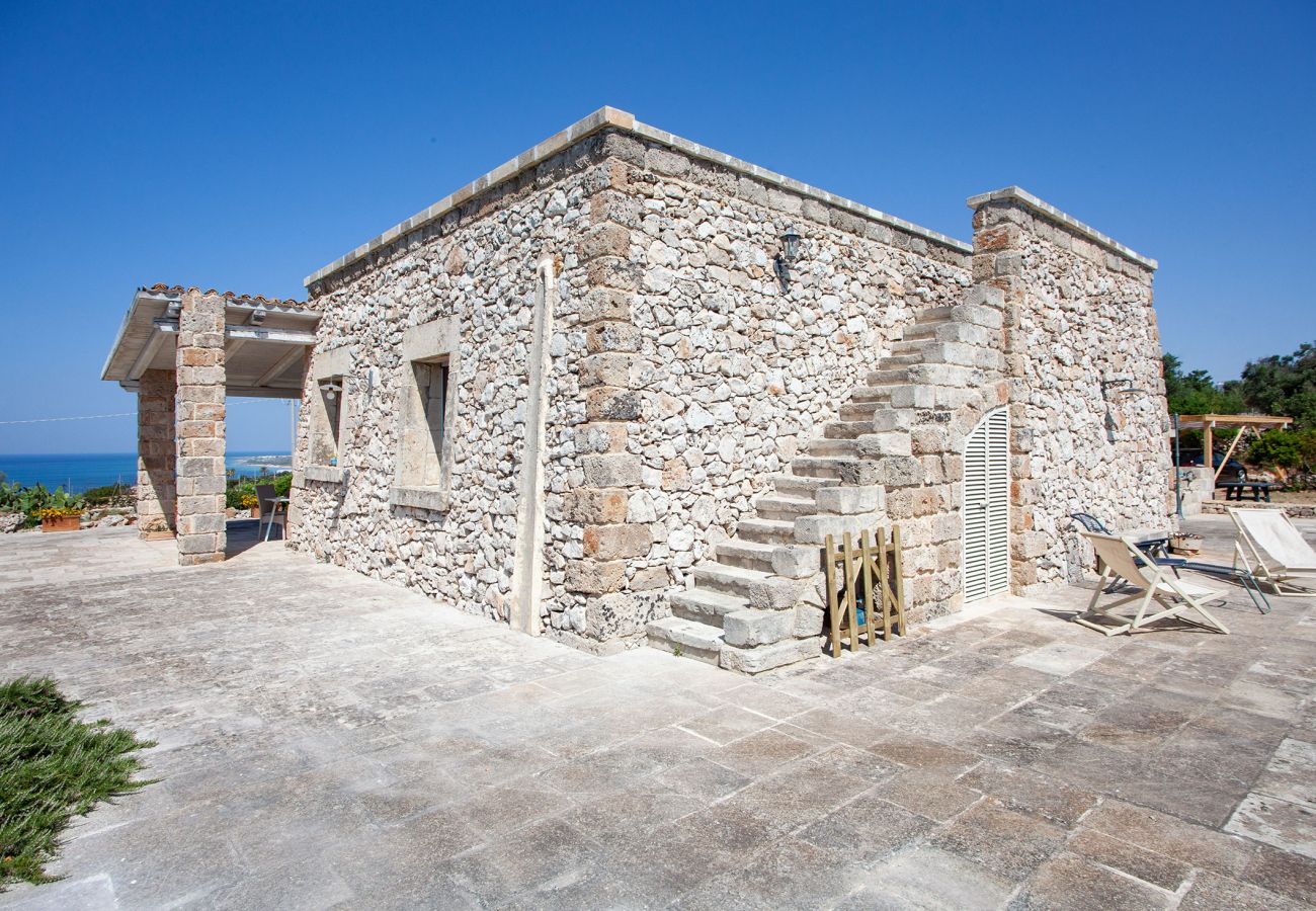 Villa in Morciano di Leuca - Villa mit Meerblick Pool in Strandnähe v500