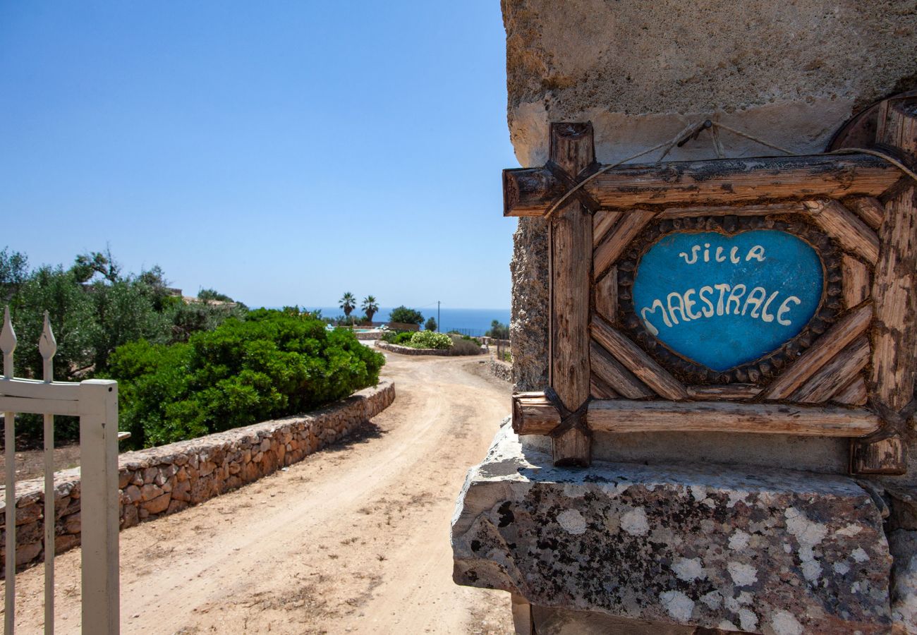 Villa in Morciano di Leuca - Villa mit Meerblick Pool in Strandnähe v500