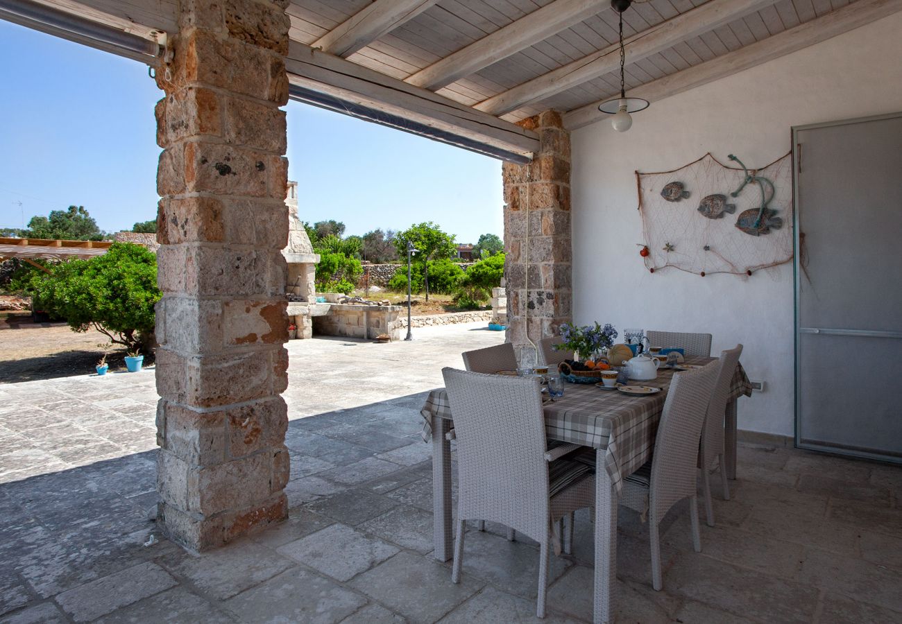 Villa in Morciano di Leuca - Villa mit Meerblick Pool in Strandnähe v500