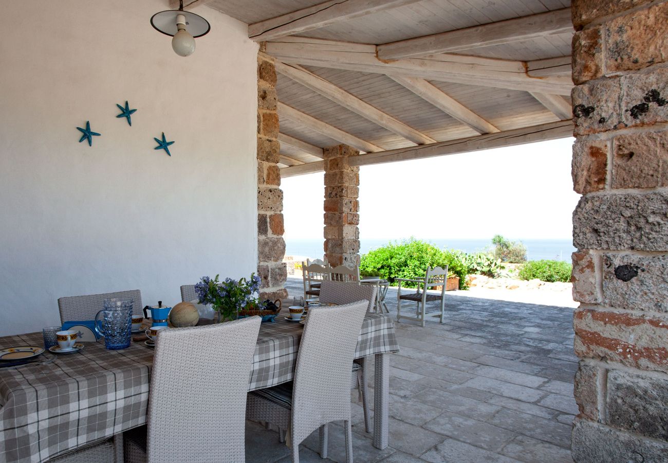 Villa in Morciano di Leuca - Villa mit Meerblick Pool in Strandnähe v500
