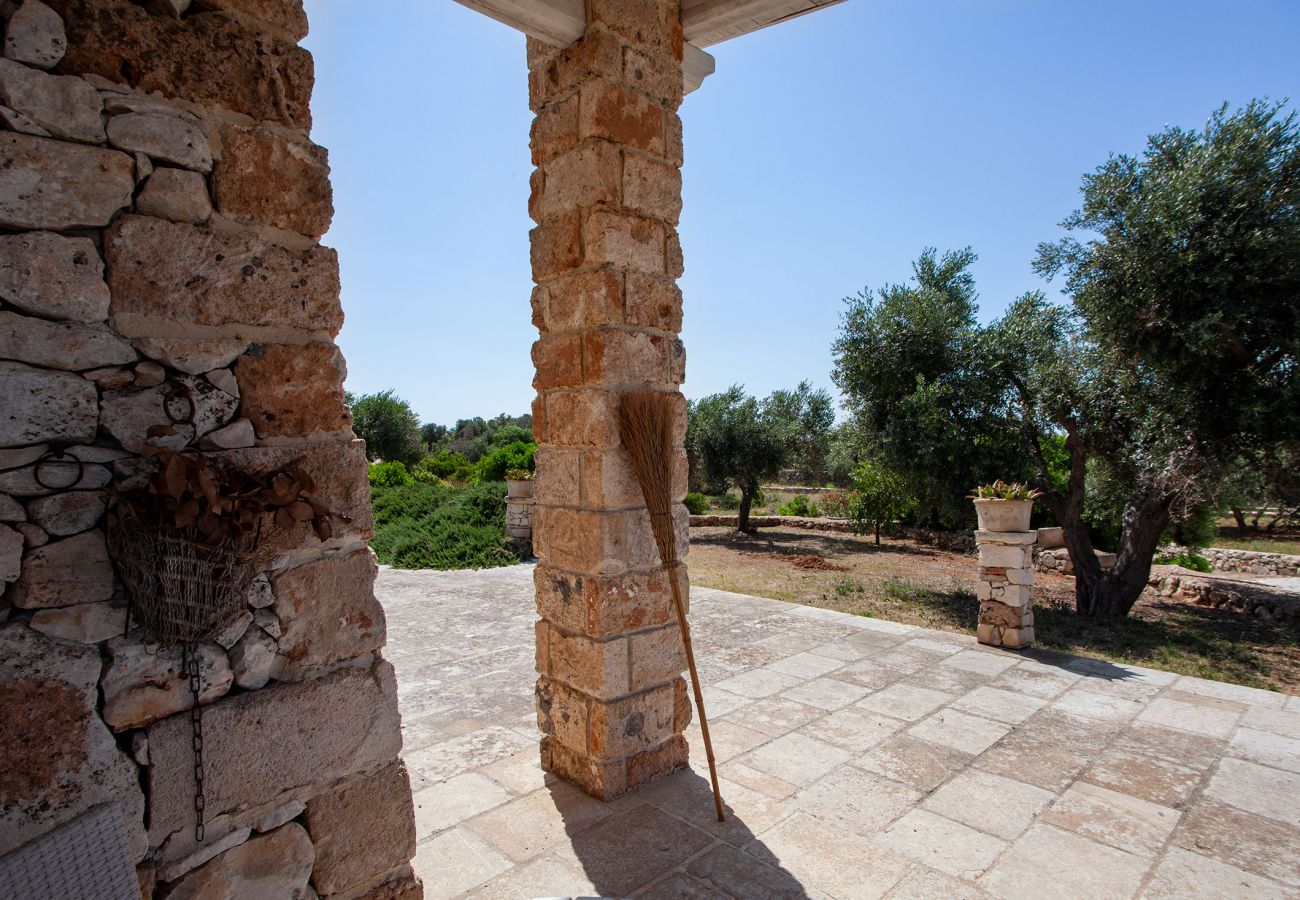 Villa in Morciano di Leuca - Villa mit Meerblick Pool in Strandnähe v500