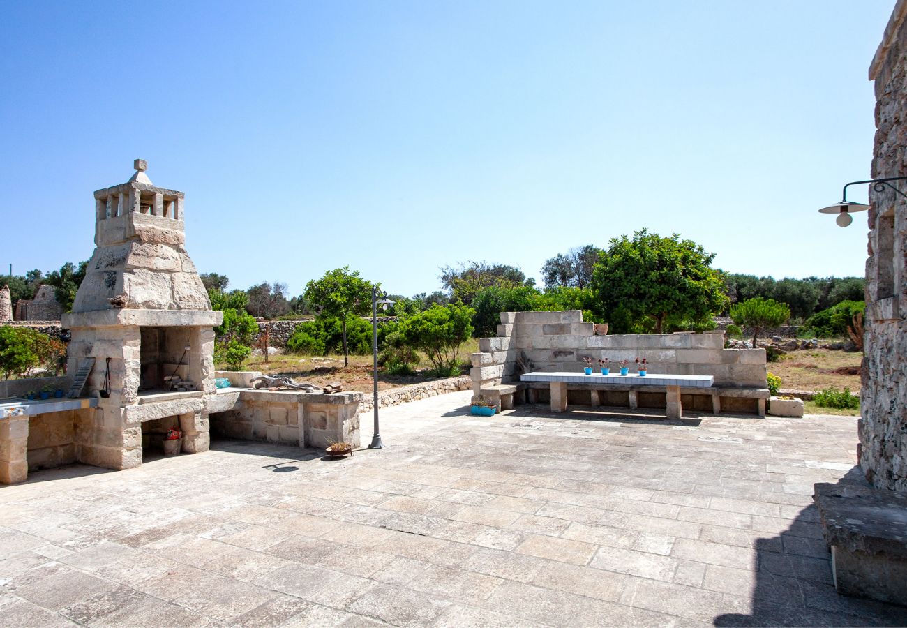 Villa in Morciano di Leuca - Villa mit Meerblick Pool in Strandnähe v500