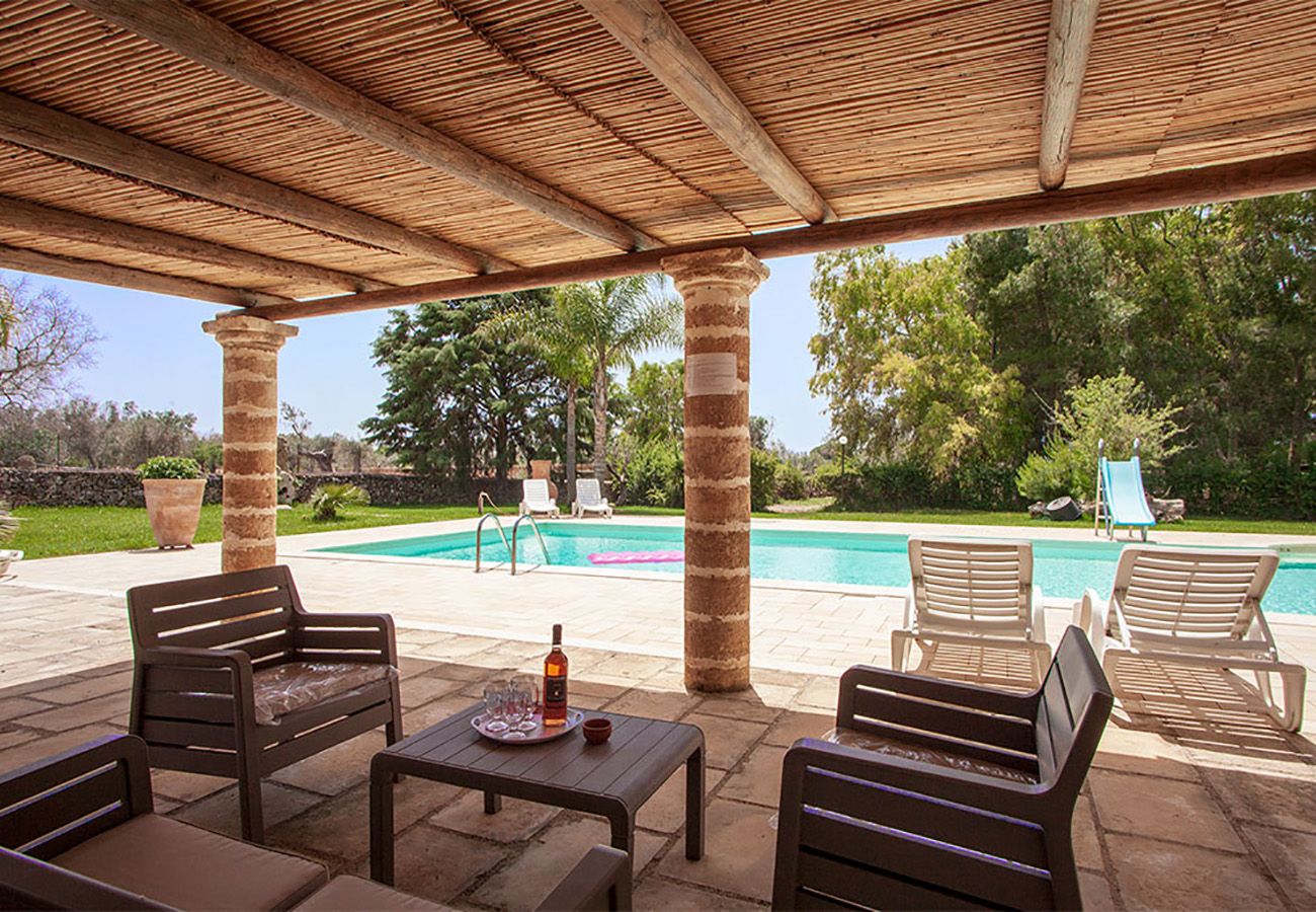 Villa in Tuglie - Villa mit privatem Pool und Reitstall bei Gallipoli v140