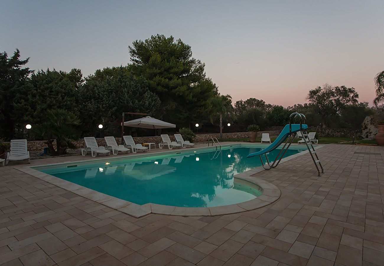 Villa in Tuglie - Villa mit privatem Pool und Reitstall bei Gallipoli v140