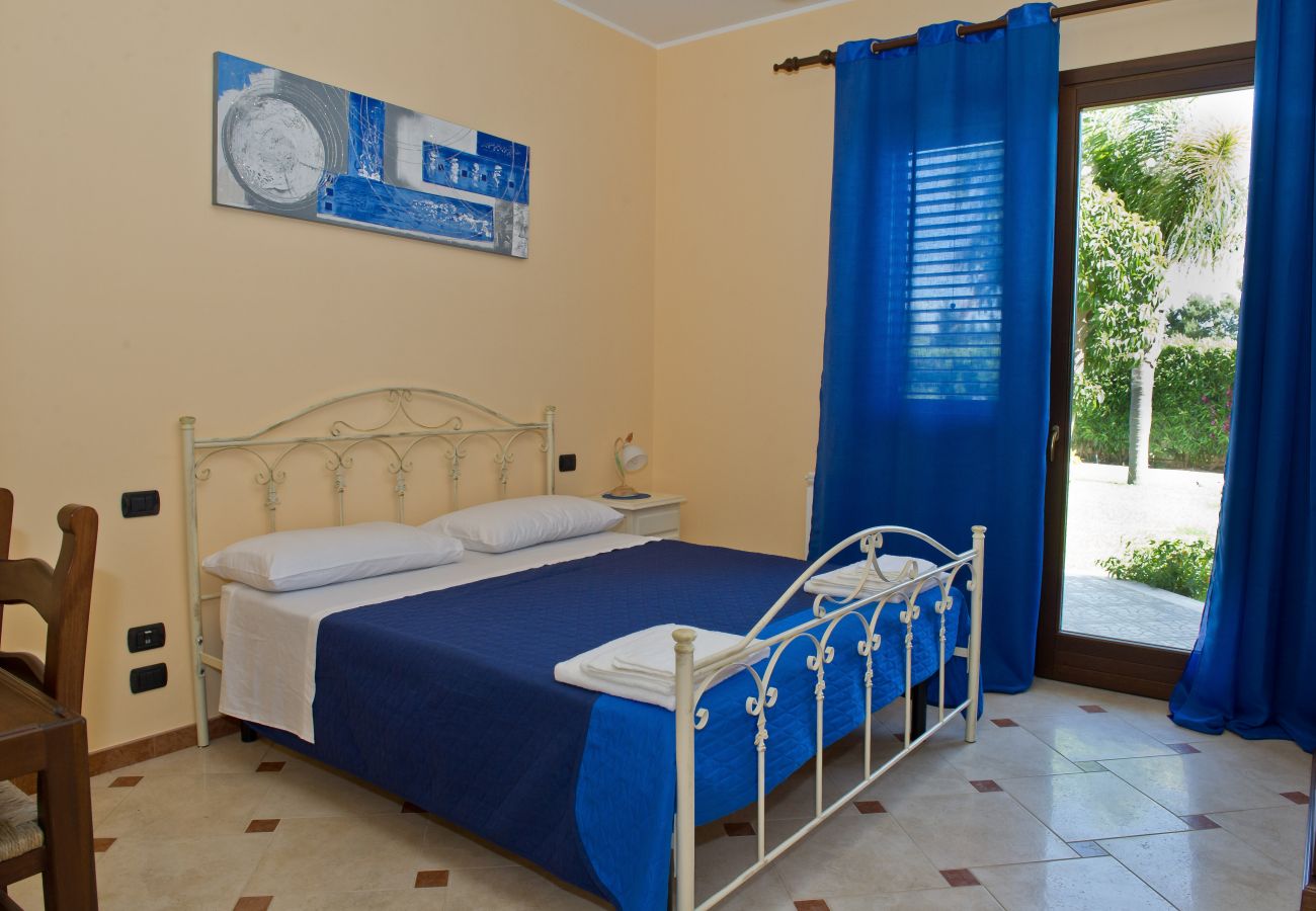 Villa in Sogliano Cavour - Villa zu verkaufen mit Schwimmbad und großem Garten und Photovoltaikanlage v799