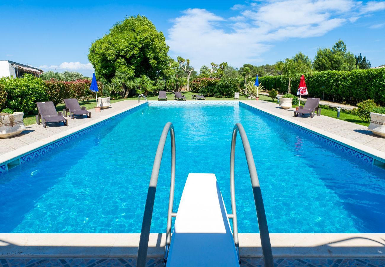 Villa in Sogliano Cavour - Villa zu verkaufen mit Schwimmbad und großem Garten und Photovoltaikanlage v799