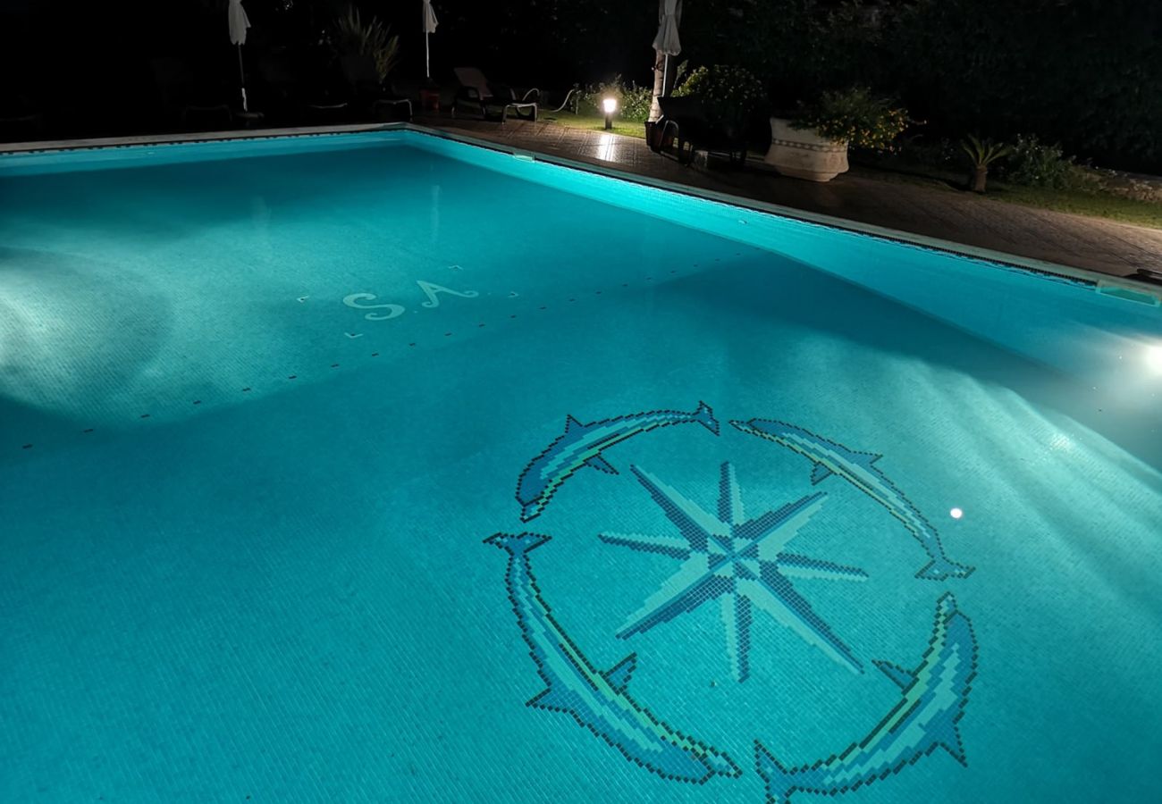 Villa in Sogliano Cavour - Villa zu verkaufen mit Schwimmbad und großem Garten und Photovoltaikanlage v799