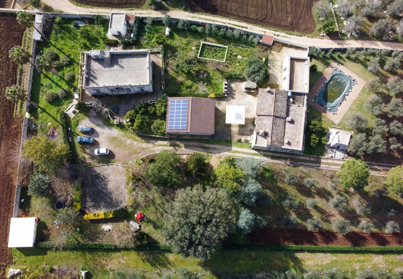 Landhaus in Corigliano d´Otranto - Historisches Anwesen mit Villa und Nebengebäude, Schwimmbad und Fresken v340