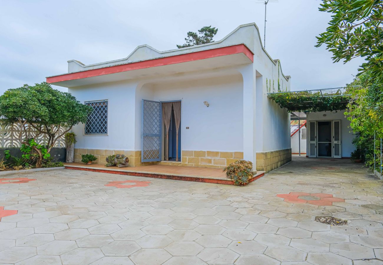Ferienhaus in Spiaggiabella - Verkauf Haus in Strandnähe 3 Schlaf- 2 Badezimmern v702