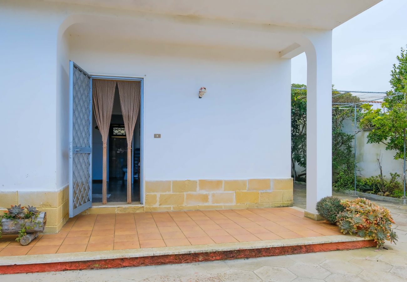 Ferienhaus in Spiaggiabella - Verkauf Haus in Strandnähe 3 Schlaf- 2 Badezimmern v702