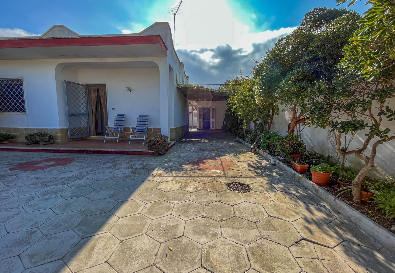 Ferienhaus in Spiaggiabella - Verkauf Haus in Strandnähe 3 Schlaf- 2 Badezimmern v702