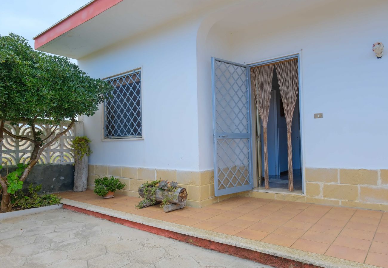 Ferienhaus in Spiaggiabella - Verkauf Haus in Strandnähe 3 Schlaf- 2 Badezimmern v702