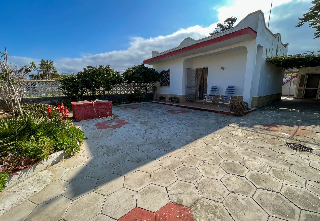 Ferienhaus in Spiaggiabella - Verkauf Haus in Strandnähe 3 Schlaf- 2 Badezimmern v702