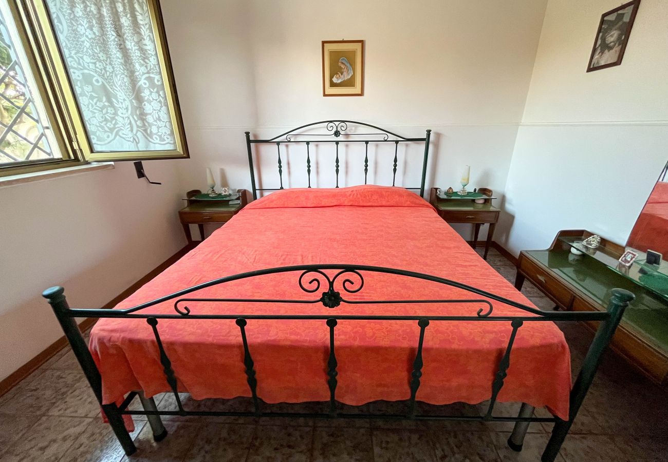 Ferienhaus in Spiaggiabella - Verkauf Haus in Strandnähe 3 Schlaf- 2 Badezimmern v702
