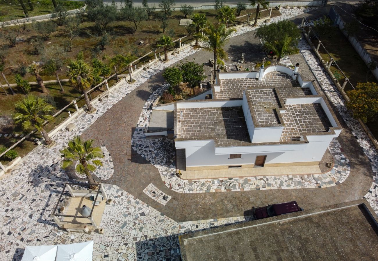 Villa in Carpignano Salentino - Immobilien Schnäppchen: außergewöhnliche Panorama-Villa 6 Schlafzimmer und 4 Bäder, v440