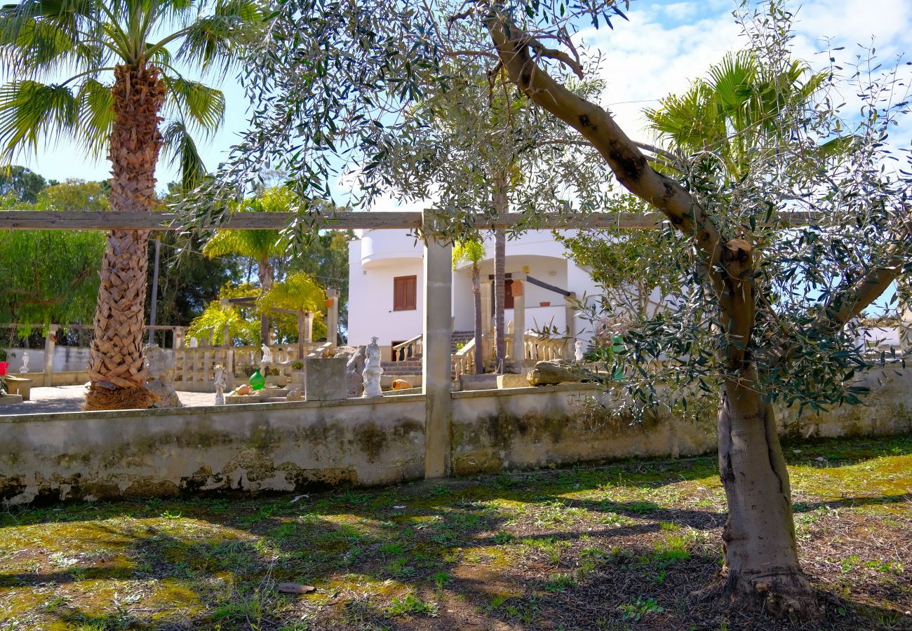 Villa in Carpignano Salentino - Immobilien Schnäppchen: außergewöhnliche Panorama-Villa 6 Schlafzimmer und 4 Bäder, v440