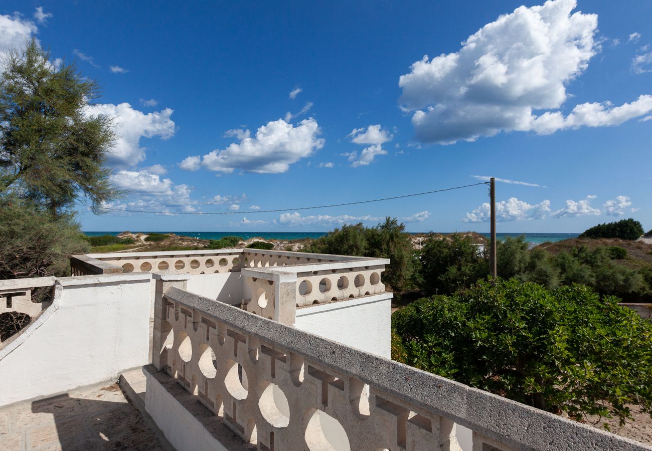 Ferienhaus in Spiaggiabella - Villetta am Strand mit Meer und Seeblick v703