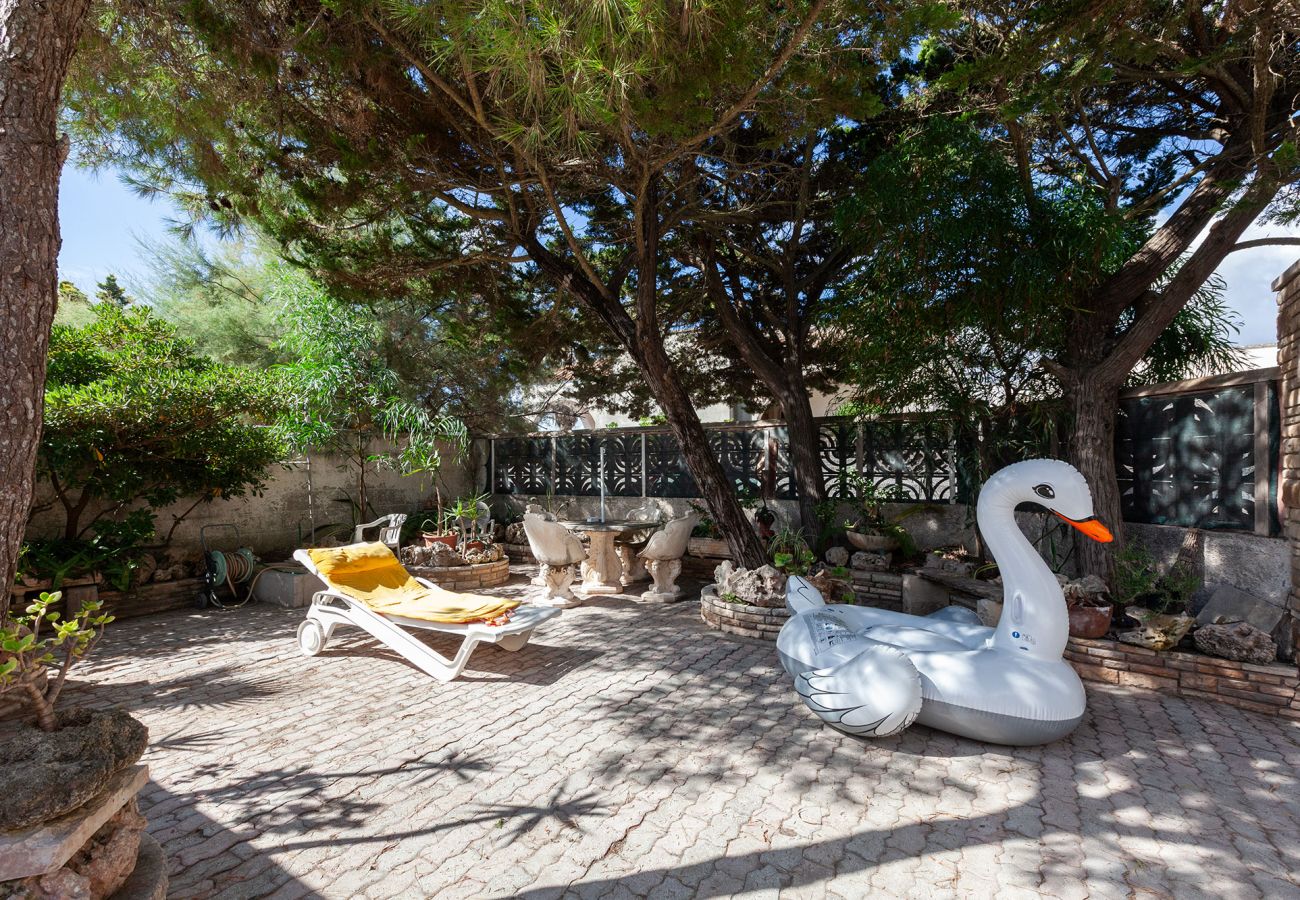 Ferienhaus in Spiaggiabella - Villetta am Strand mit Meer und Seeblick v703