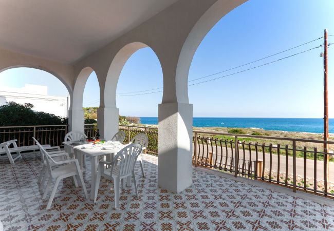 Ferienhaus in Torre dell´Orso - Villa mit Meerblick in Strandnähe in Torre Dell’Orso v11520