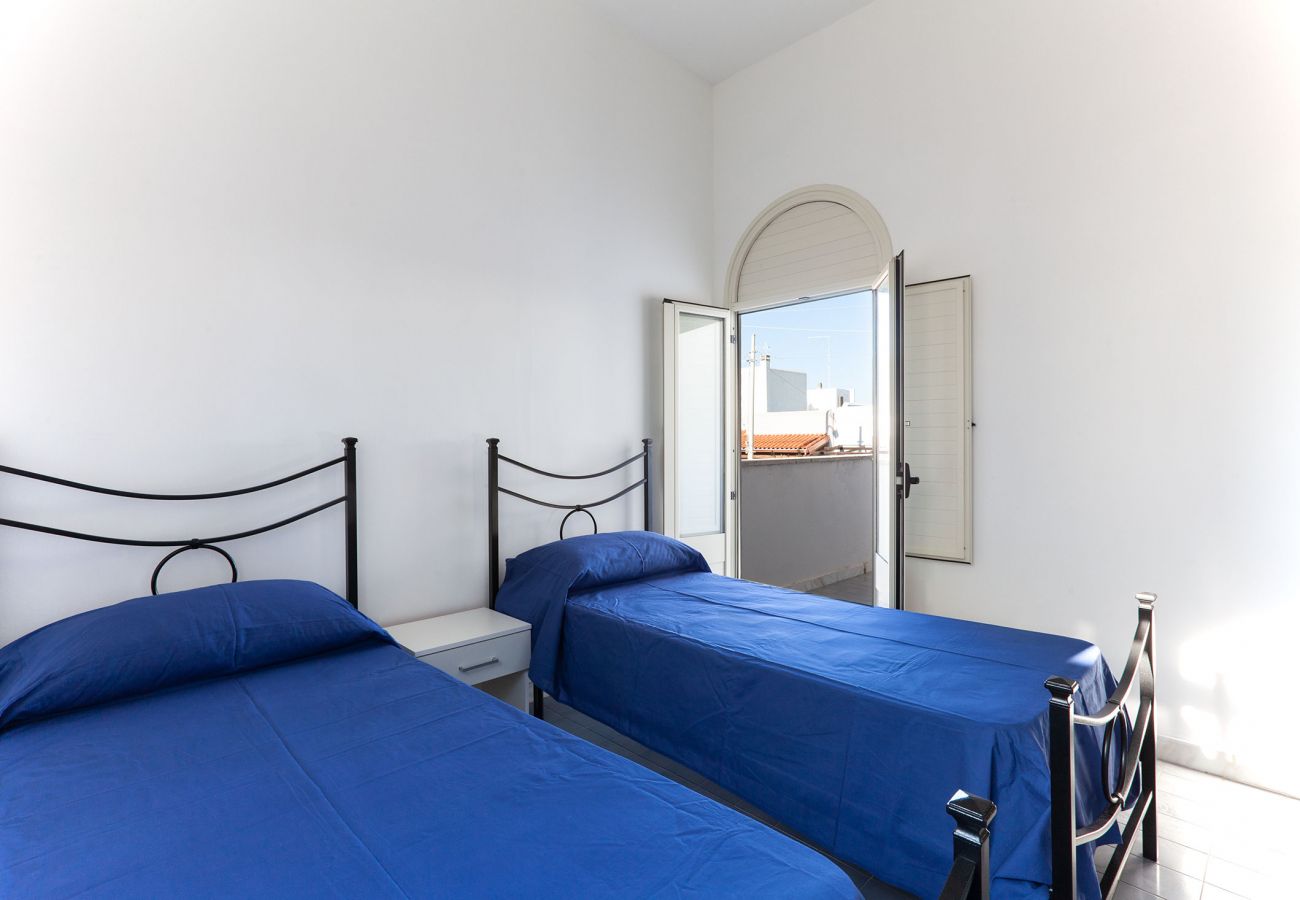 Ferienhaus in Torre dell´Orso - Villa mit Meerblick in Strandnähe in Torre Dell’Orso v115