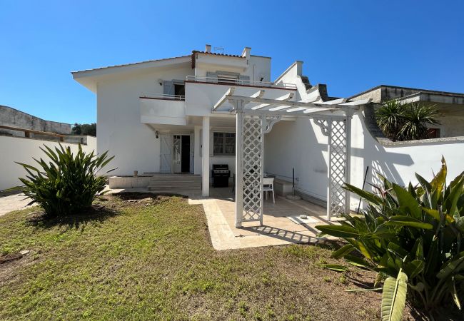 Ferienhaus in Porto Cesareo - Haus mit 2 Bädern in Porto Cesareo, Strandnähe v230