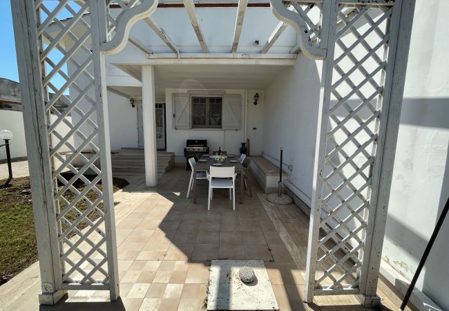 Ferienhaus in Porto Cesareo - Haus mit 2 Bädern in Porto Cesareo, Strandnähe v230