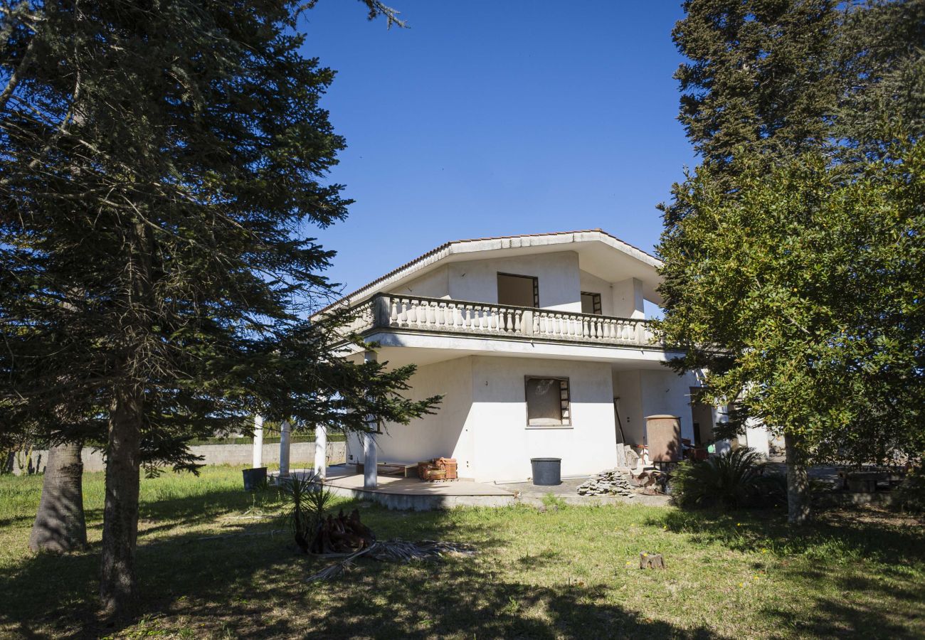 Villa in Bagnolo del Salento - Fast fertiggestellte Villa mit Garten und in der Nähe der Stadt zu verkaufen