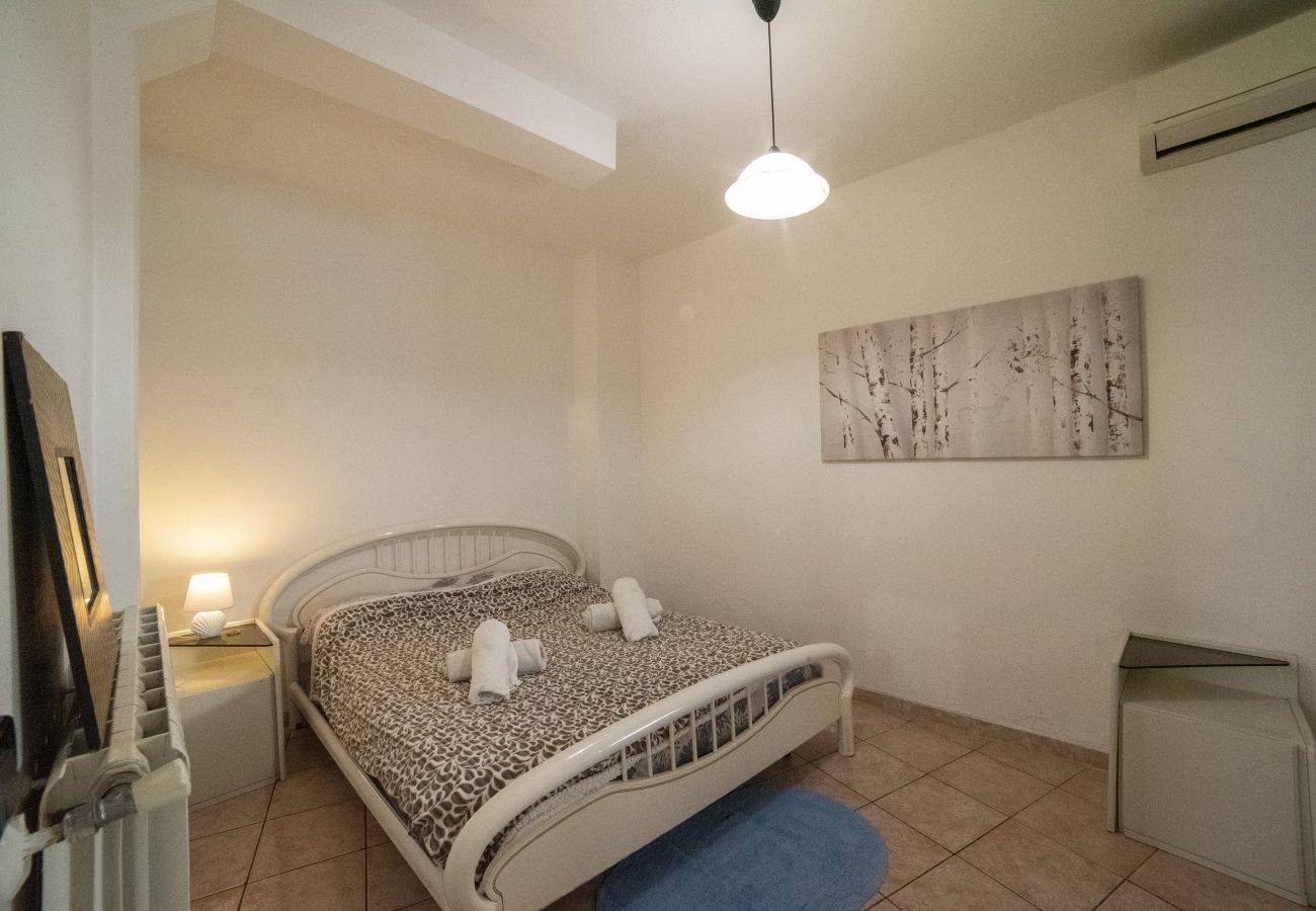 Ferienwohnung in Otranto - Haus zu verkaufen Otranto mit 2 Bädern Garage v342