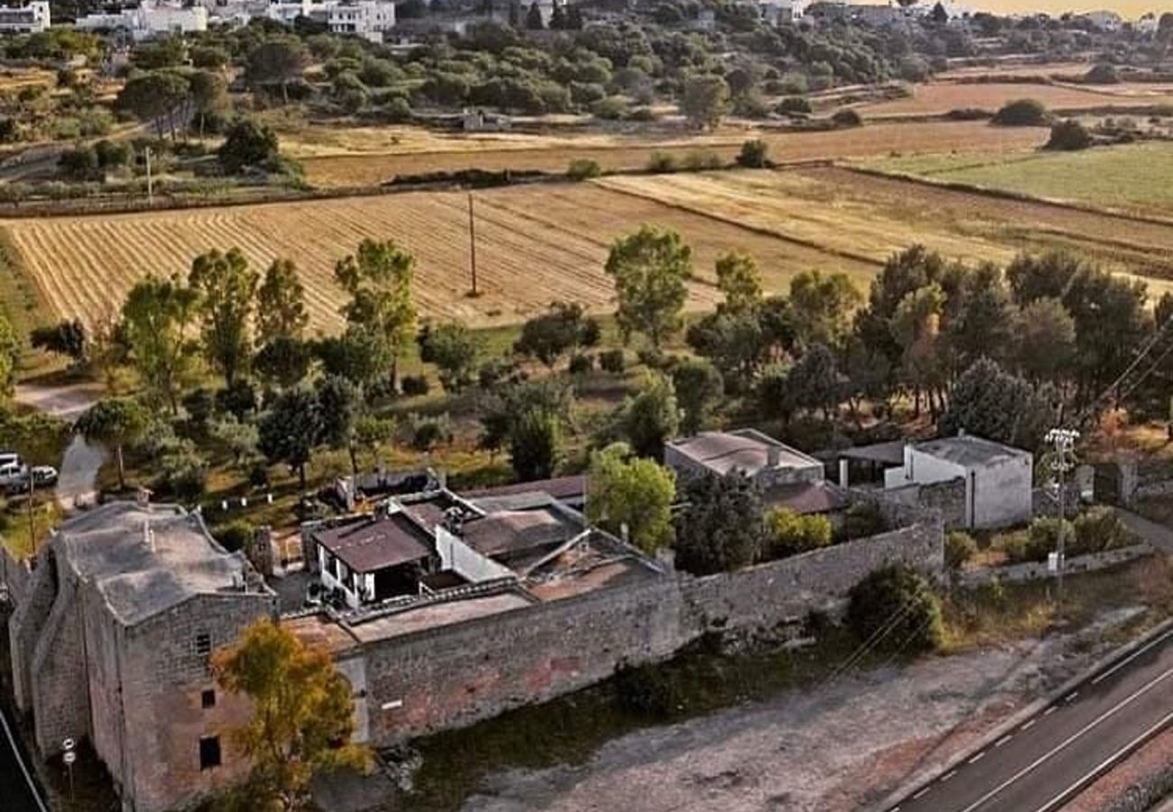Agrotourismus in Alessano - Bauernhaus zum Renovieren in Meeresnähe - v790 Macurano