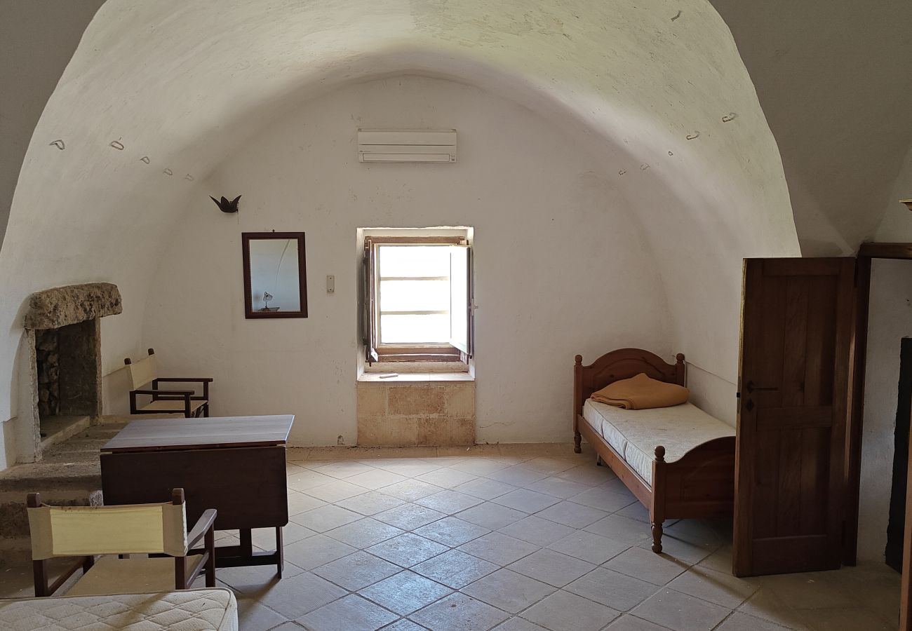 Agrotourismus in Alessano - Bauernhaus zum Renovieren in Meeresnähe - v790 Macurano