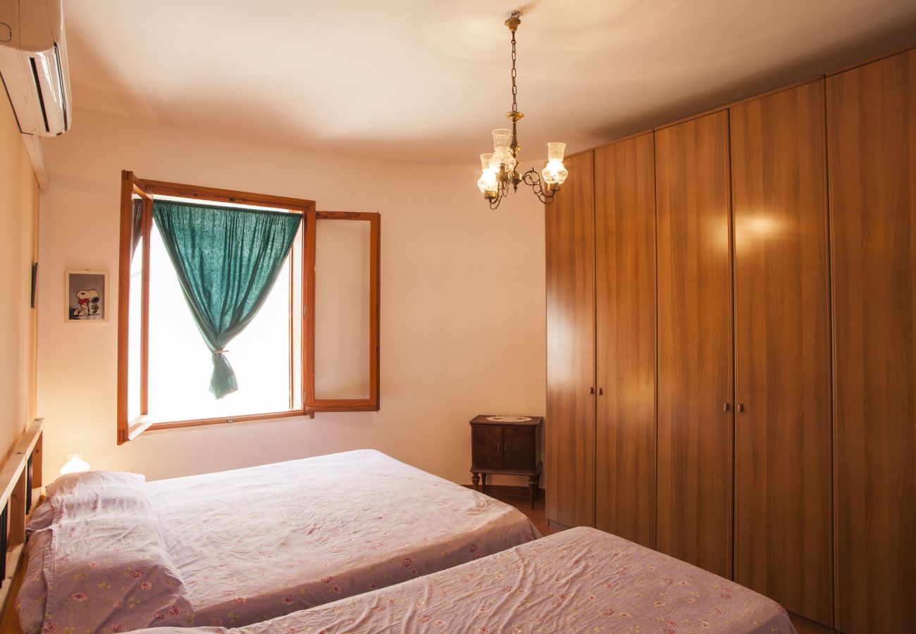 Ferienwohnung in Torre dell´Orso - Haus – Panoramaterrasse und Strandzugang v122