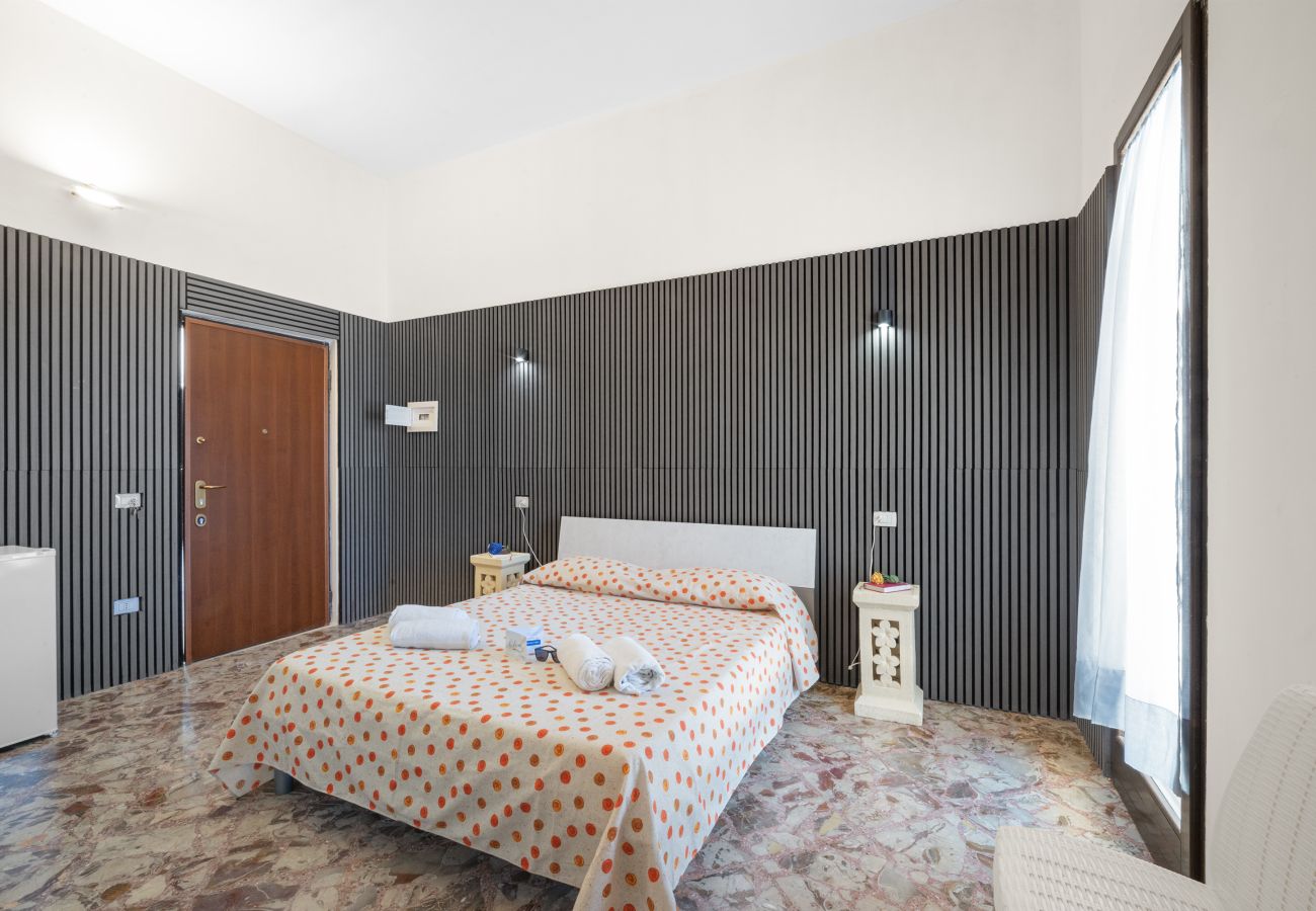 Ferienhaus in Santa Cesarea Terme - V251 unabhängiges Haus mit Garten Cerfignano