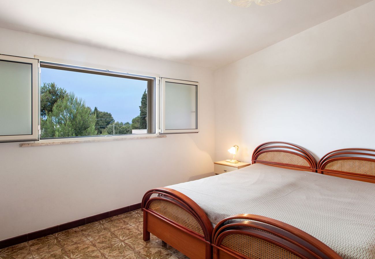 Villa in Torre Squillace - Villa mit Meerblick, 4 Schlafzimmer und 5 Badezimmer, WLAN, Garten, Klimaanlage m520