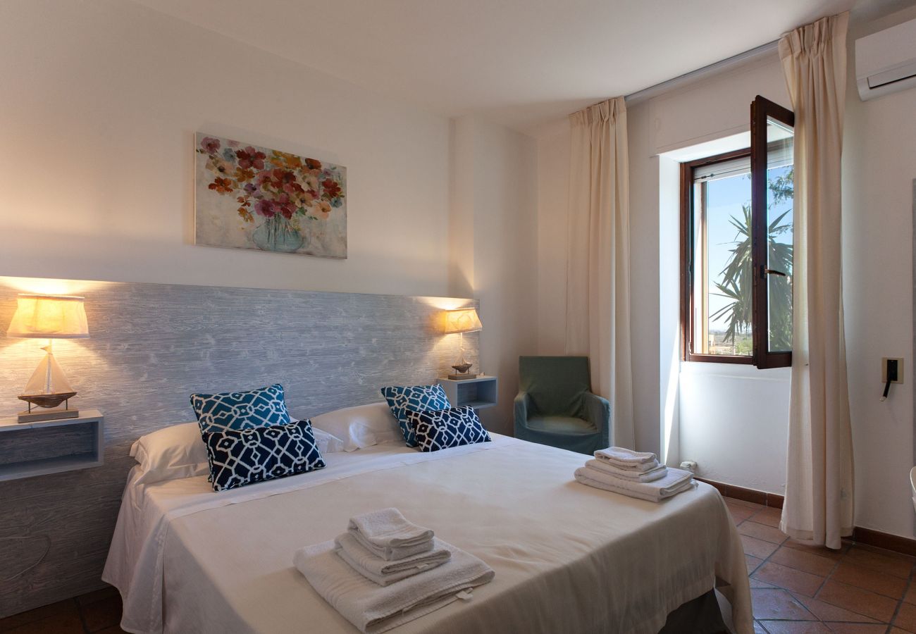 Villa in Neviano - Ferienvilla in der Nähe von Gallipoli 6 Schlafzimmer, 6 Badezimmer, Swimmingpool, Wifi, Klimaanlage und Haustiere erlaubt m200