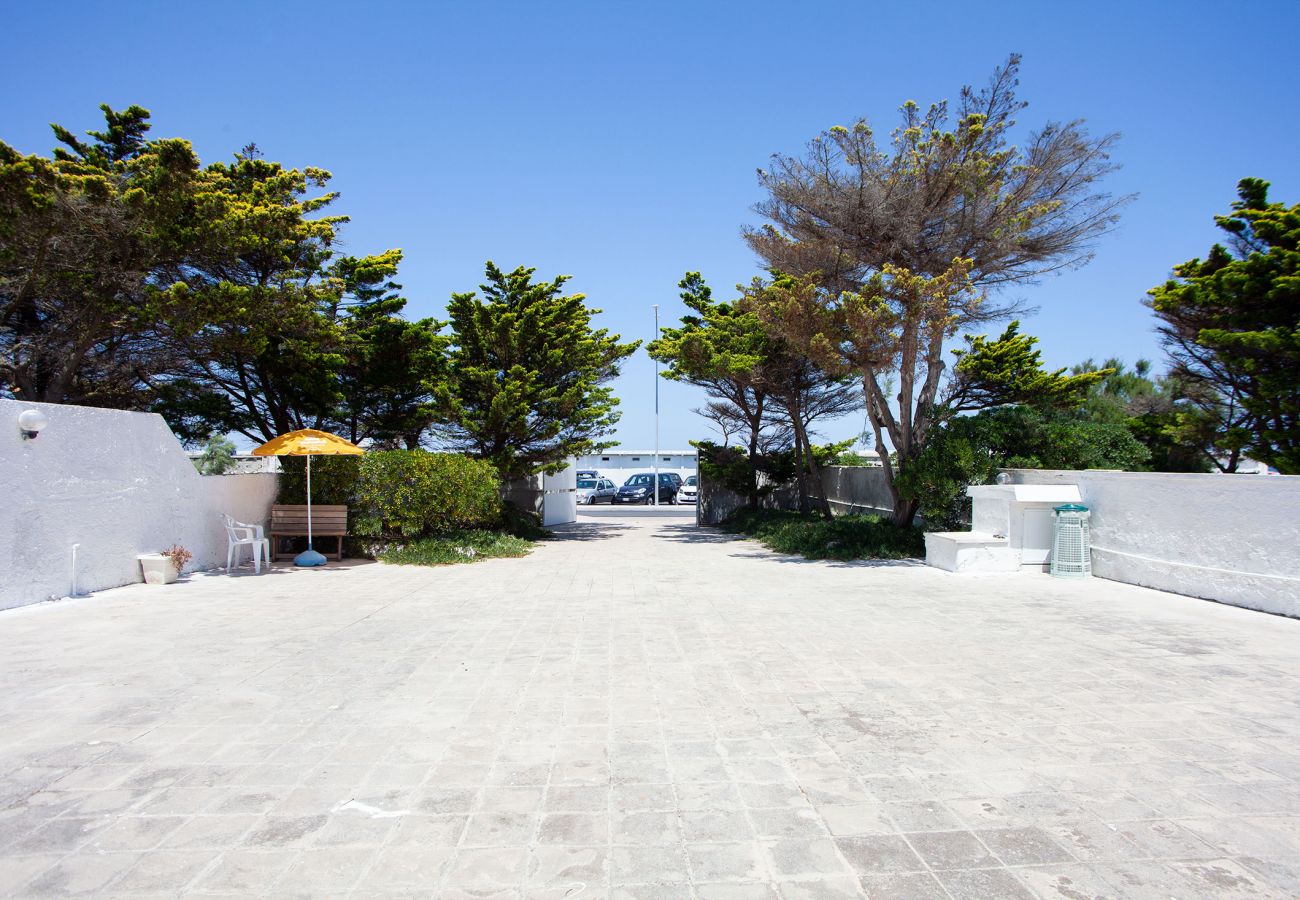 Ferienhaus in Torre Chianca - Ferienhaus mit großem Vorgarten in Strandnähe 3 Schlafzimmer und 2 Bäder m730