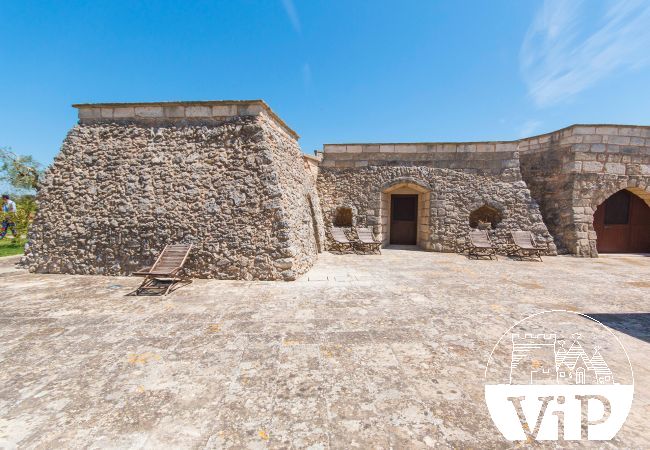 Villa in Melendugno - Masseria mit privatem Pool und Trulli m590