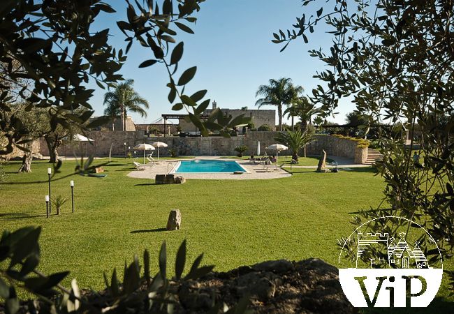 Villa in Melendugno - Masseria mit privatem Pool und Trulli m590