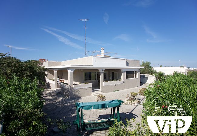 Ferienhaus in Spiaggiabella - Ferienhaus am Strand, Meerblick, 3 Schlafzimmer 2 Bäder m711