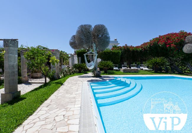 Villa in San Foca - Grosse Landhausvilla mit Pool  bei San Foca, m180