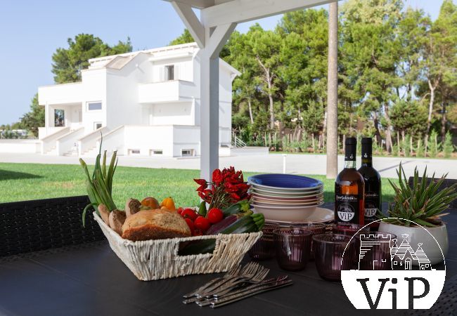 Villa in Galatina - Villa mit privatem Pool und Padelplatz m890