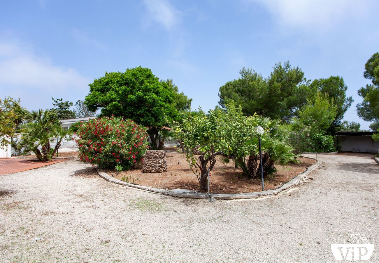 Ferienhaus in Torre Squillace - Große Villa am Ionischen Meer m520