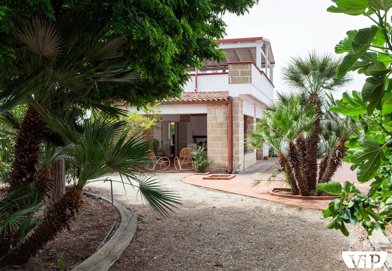 Ferienhaus in Torre Squillace - Große Villa am Ionischen Meer m520